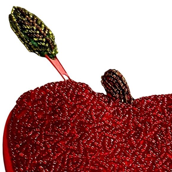 Vintage glass beaded red and green Apple change purse - Picture 3 of 7